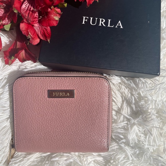 Furla Babylon Leather Zippy Bi-fold Wallet in Pink - Picture 3 of 15
